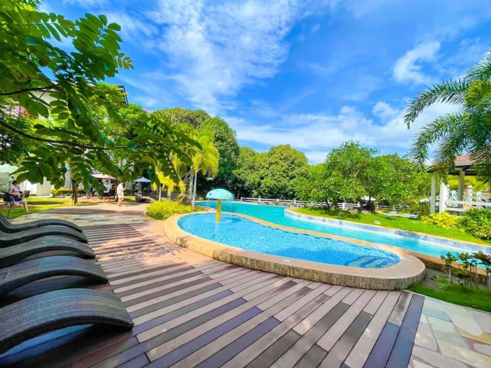 Bagac La Jolla Luxury Beach Resort מראה חיצוני תמונה