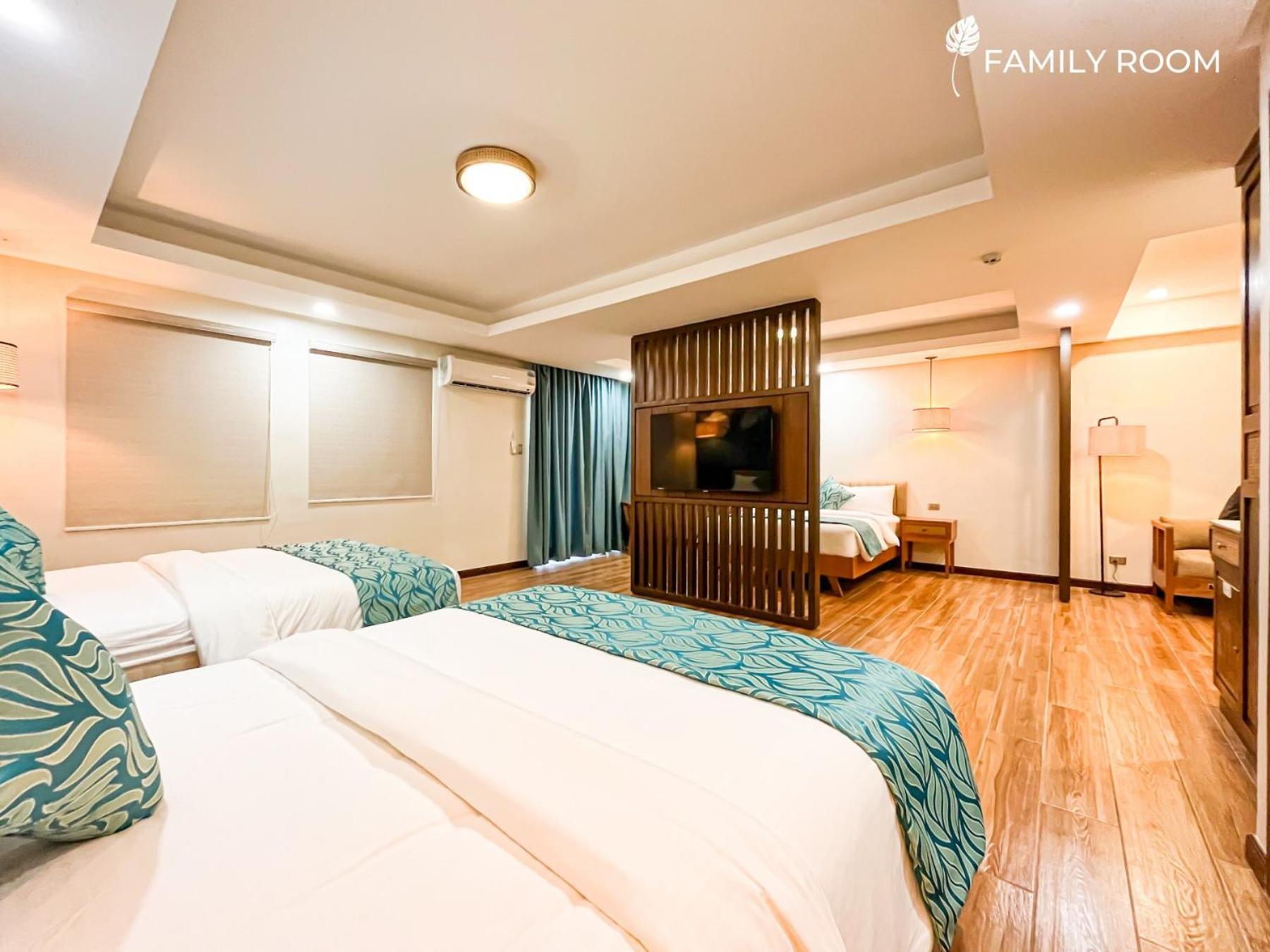 Bagac La Jolla Luxury Beach Resort מראה חיצוני תמונה