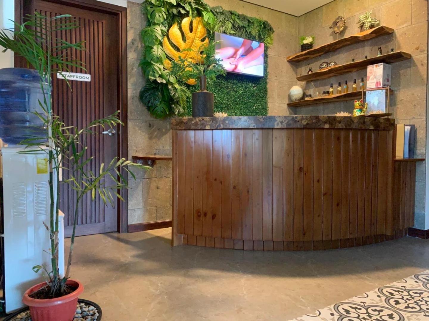 La Jolla Hotel And Beach Resort Bagac מראה חיצוני תמונה